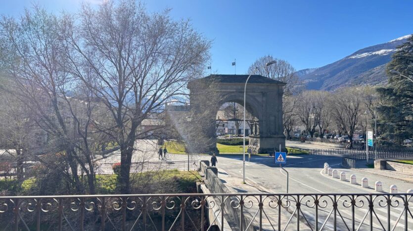 Casa Singola in vendita Aosta Centro_17