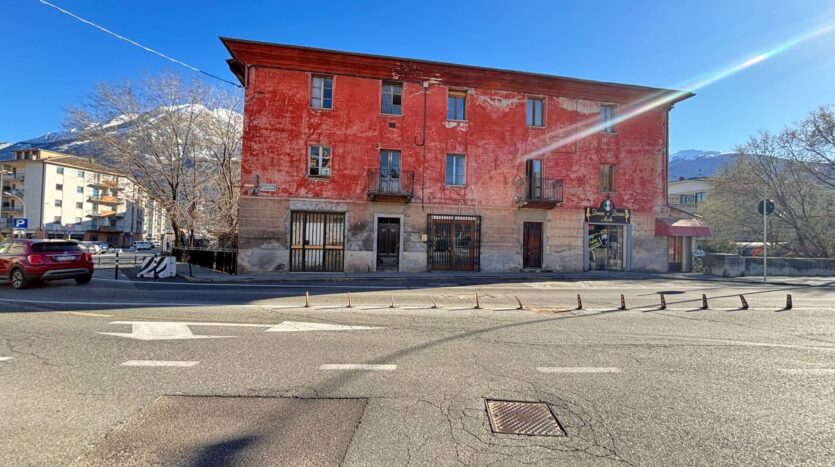 Casa Singola in vendita Aosta Centro_4