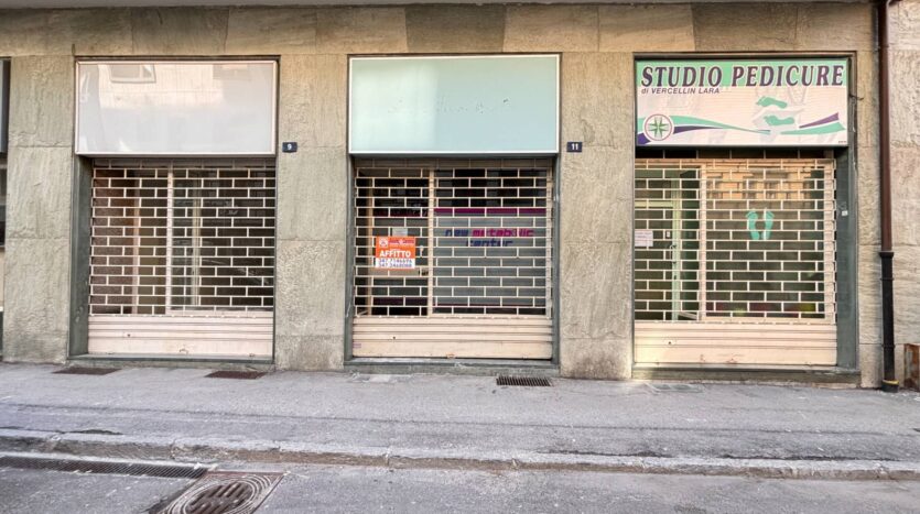 Locale commerciale in affitto Aosta Centro Storico_2