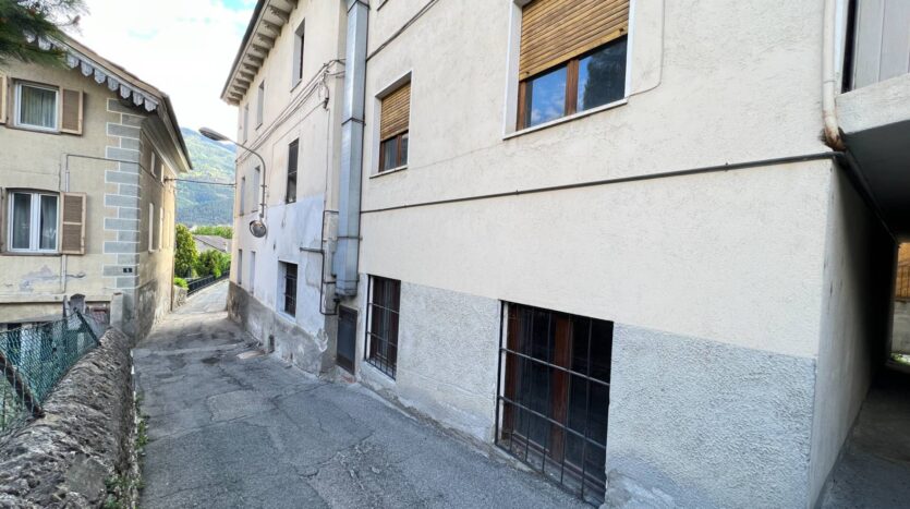 Casa Singola in vendita Aosta Periferia_32