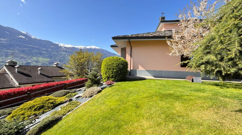 Villa in vendita Aosta Zona collinare_11
