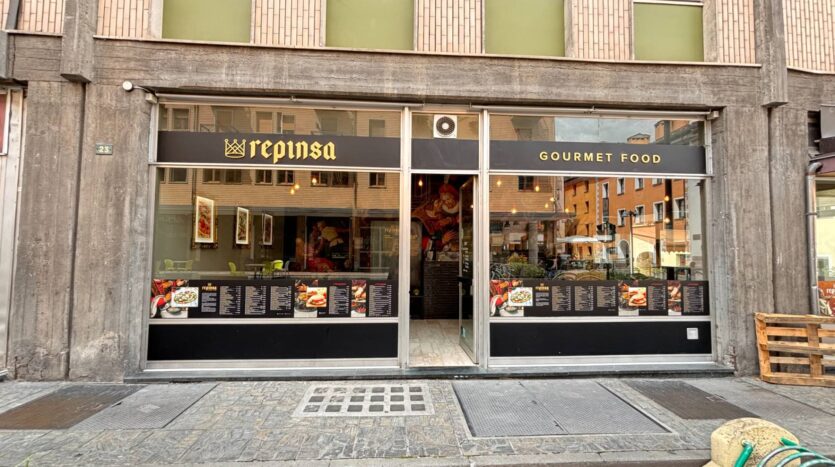 Attività commerciale in vendita Aosta Centro Storico_1