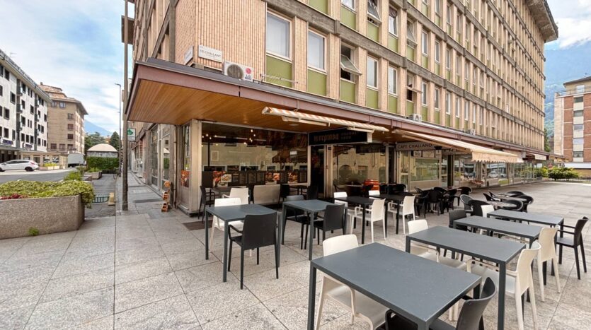 Attività commerciale in vendita Aosta Centro Storico_10