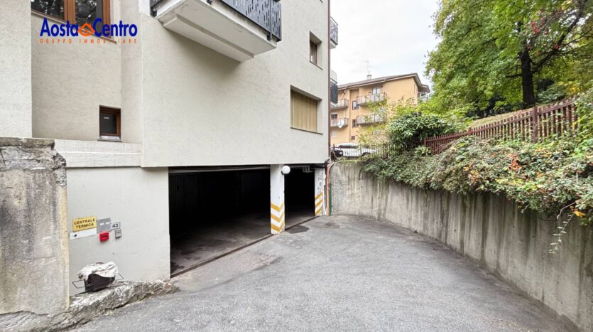 Box o Garage in vendita Aosta Centro_3
