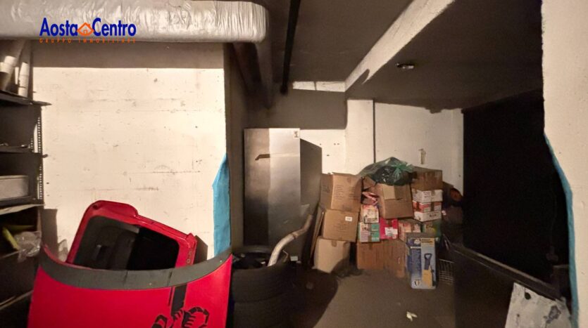 Box o Garage in vendita Aosta Centro_10