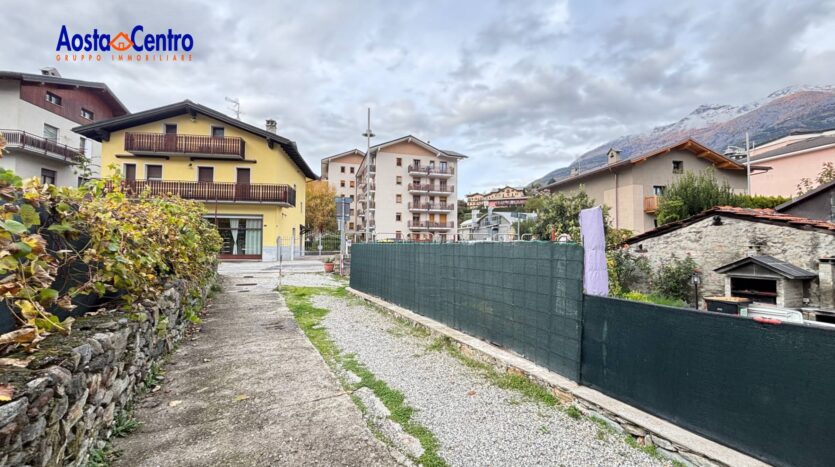 Casa Indipendente in vendita Aosta Centro_10