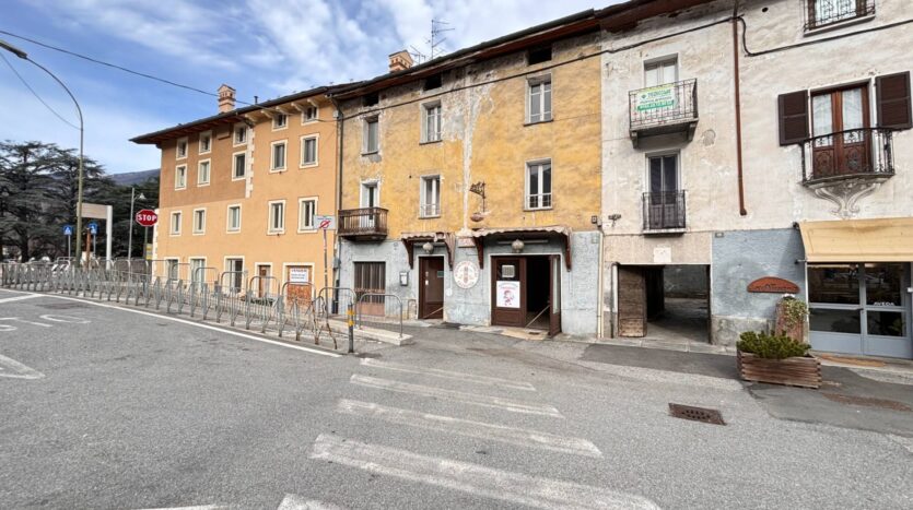 Casa Indipendente in vendita Aosta Centro_1