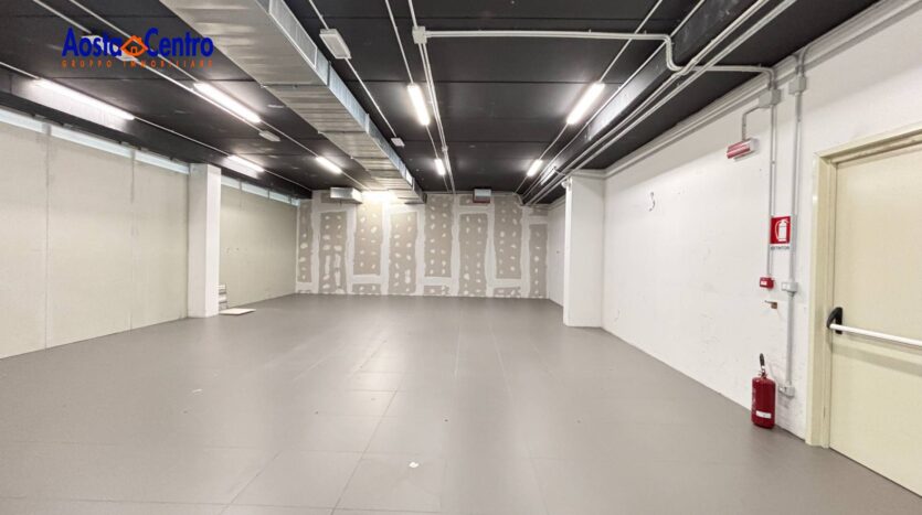 Locale commerciale in affitto Saint-Christophe_14