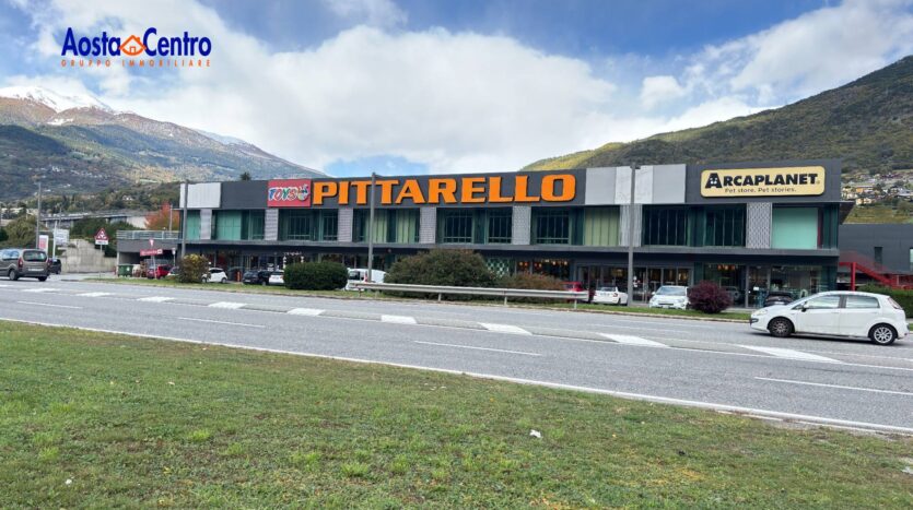 Locale commerciale in affitto Saint-Christophe_1