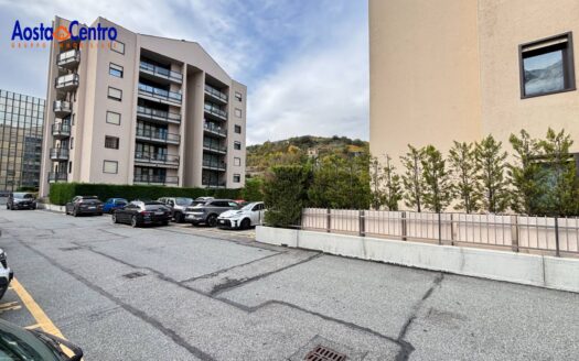 Box o Garage in vendita Aosta RIF. 5629