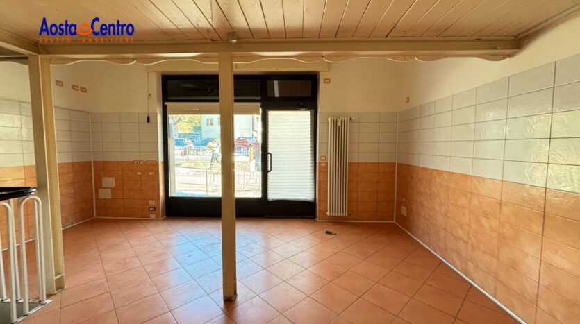Locale commerciale in vendita Aosta Centro_7
