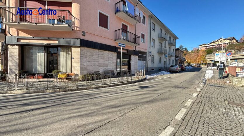 Locale commerciale in vendita Aosta Centro_3
