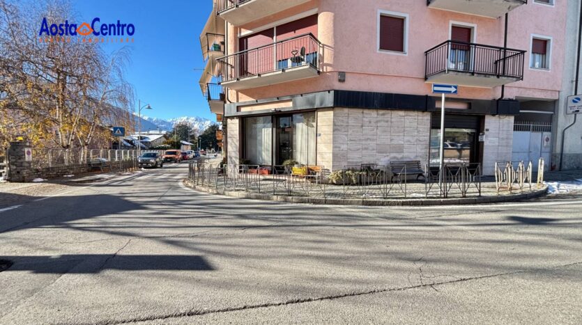 Locale commerciale in vendita Aosta Centro_2