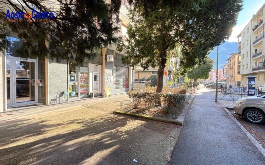 Locale commerciale in affitto Aosta Centro RIF. 5631