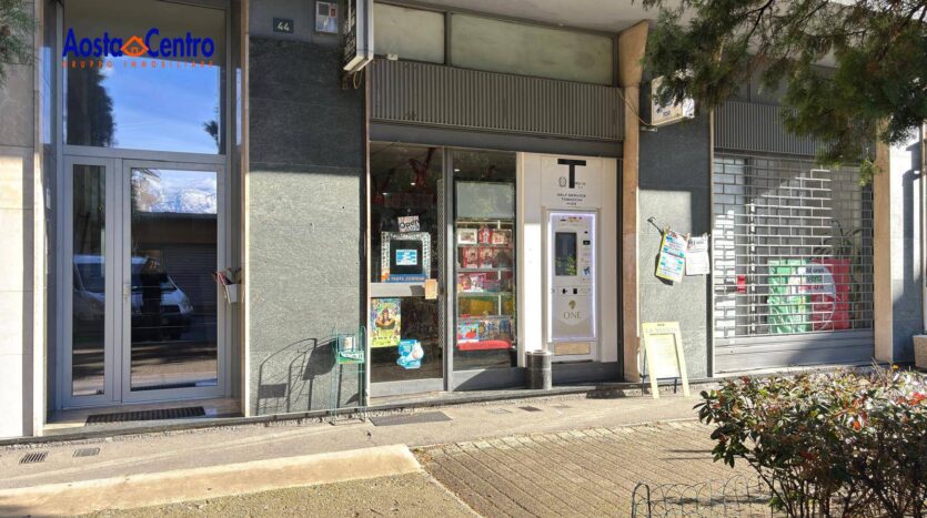 Locale commerciale in affitto Aosta Centro_2