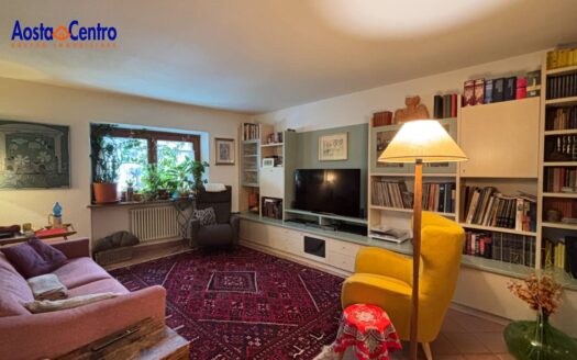 Villetta Bifamiliare in vendita Aosta Signayes RIF. 5632