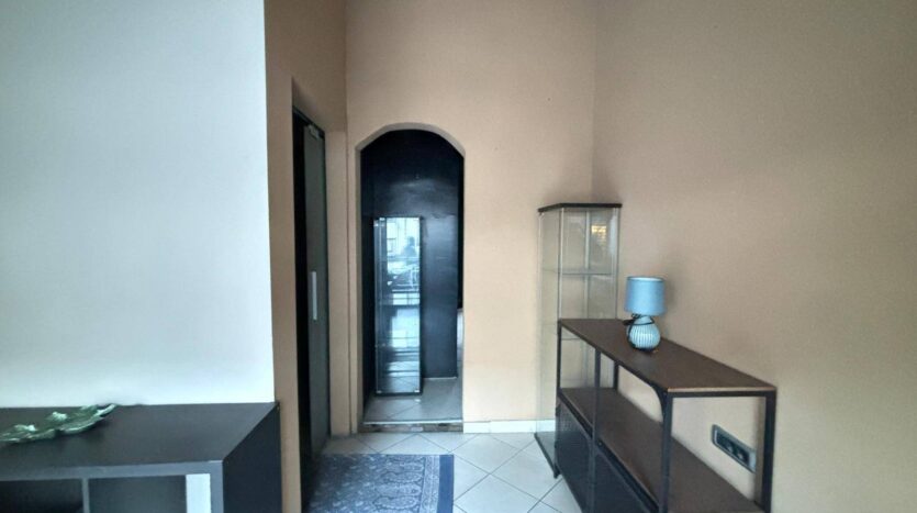 Locale commerciale in affitto Aosta Centro_5