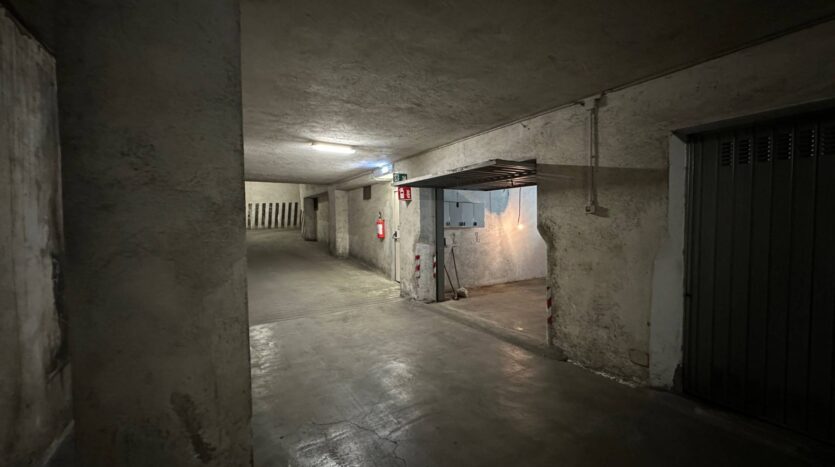 Box o Garage in vendita Aosta Centro_5
