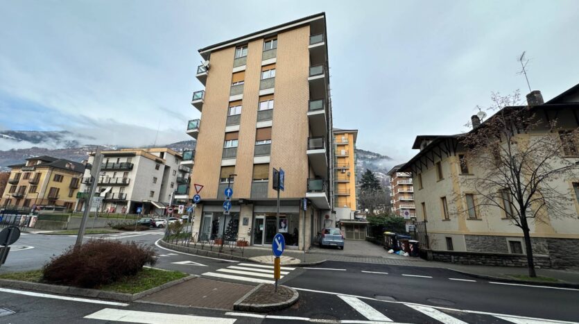 Box o Garage in vendita Aosta Centro_8