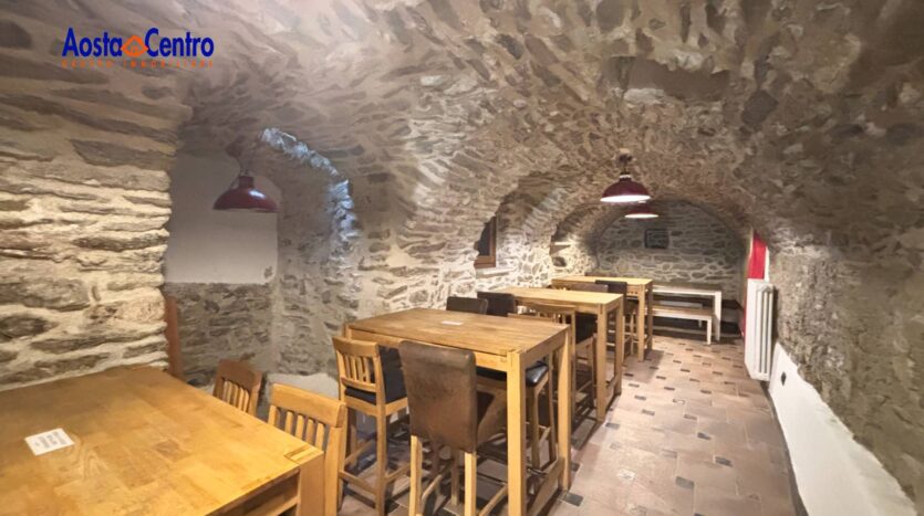 Attività commerciale in vendita Aosta Centro Storico_15