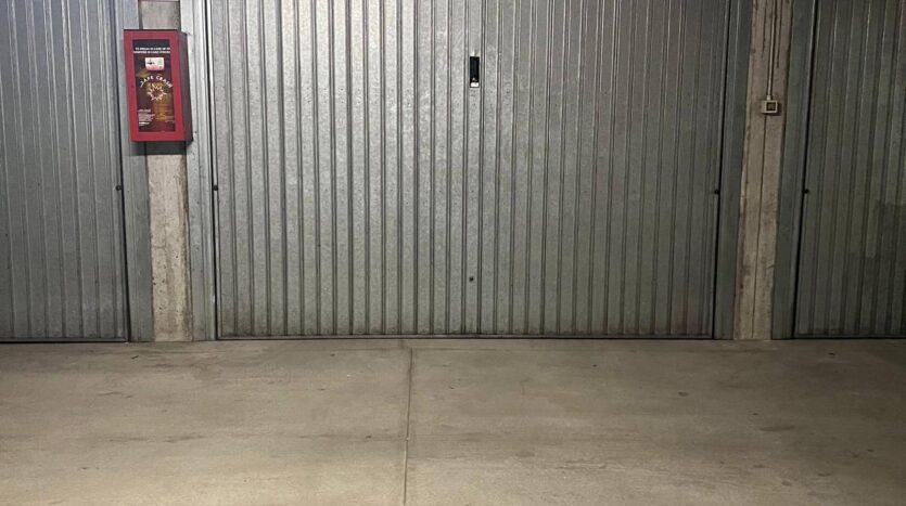 Box o Garage in vendita Aosta Centro_3