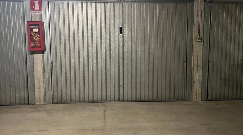 Box o Garage in vendita Aosta Centro_4