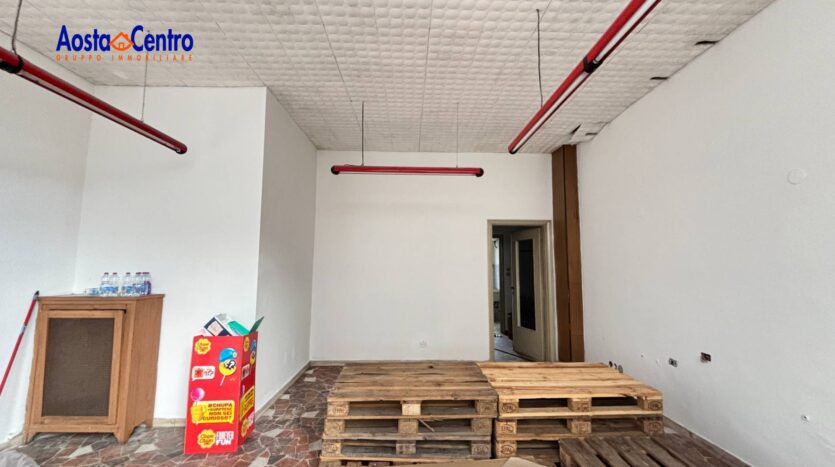 Locale commerciale in vendita Aosta Centro_3
