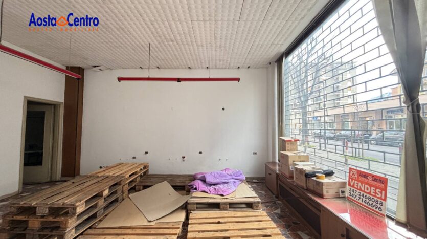 Locale commerciale in vendita Aosta Centro_4