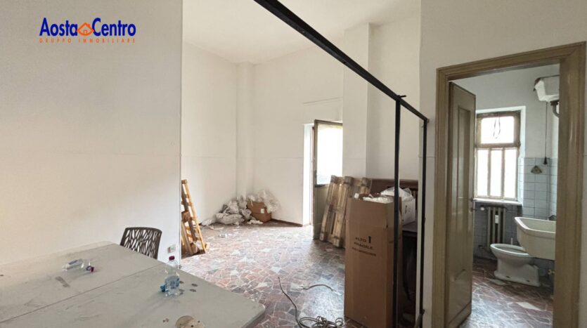 Locale commerciale in vendita Aosta Centro_5
