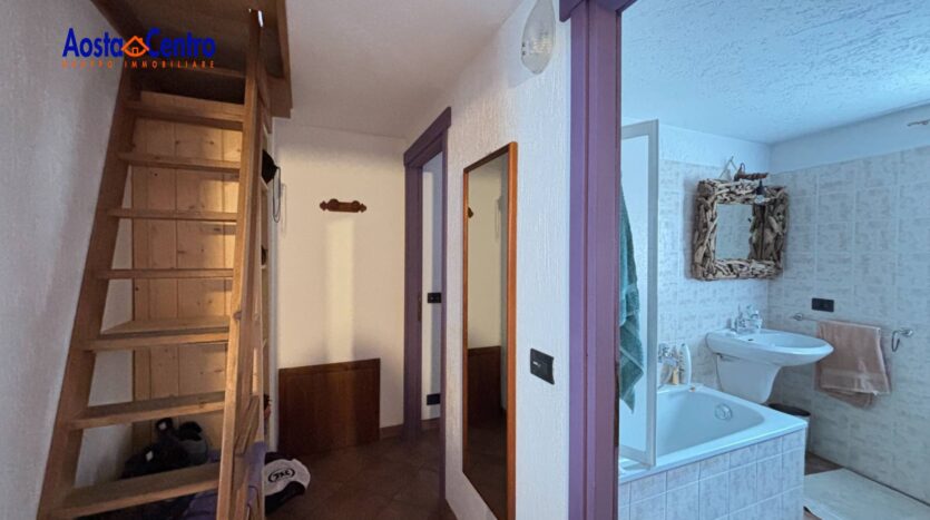 Trilocale in vendita La Salle_14