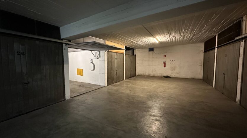 Box o Garage in vendita Aosta Centro_3