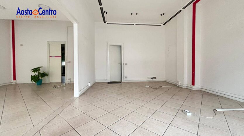 Locale commerciale in affitto Aosta Centro_2