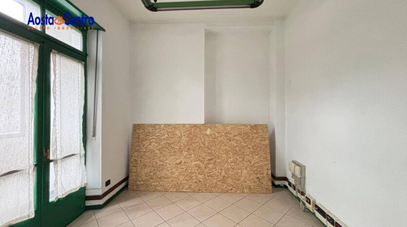 Locale commerciale in affitto Aosta Centro_5