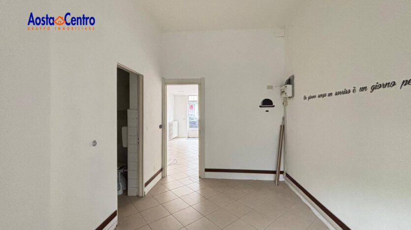 Locale commerciale in affitto Aosta Centro_7