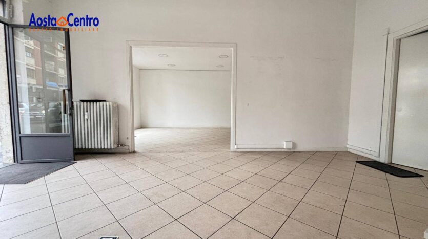 Locale commerciale in affitto Aosta Centro_10