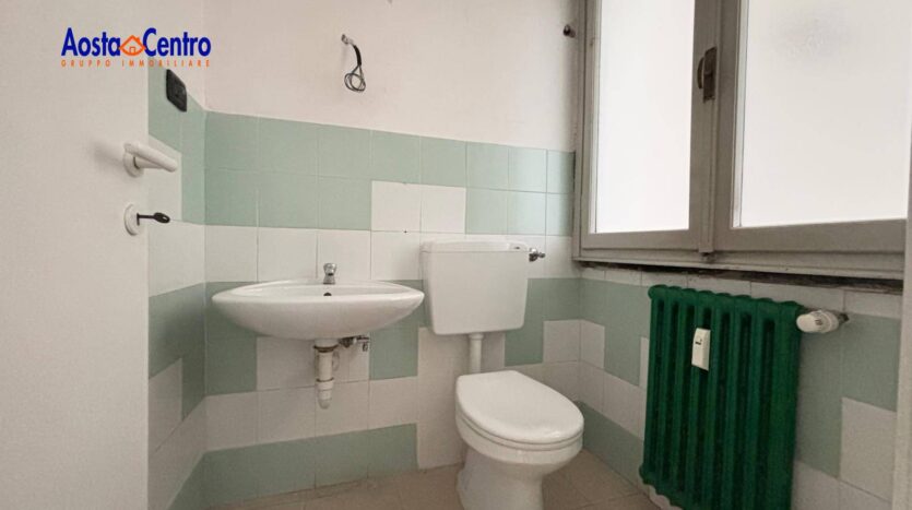 Locale commerciale in affitto Aosta Centro_12