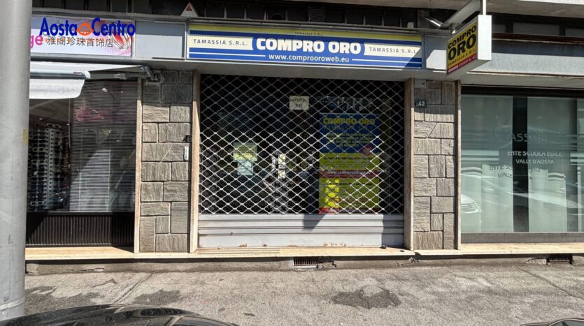 Locale commerciale in affitto Aosta Centro_3