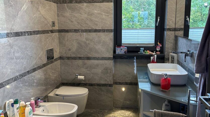 Appartamento (5+ locali) in vendita Aosta Zona collinare_14