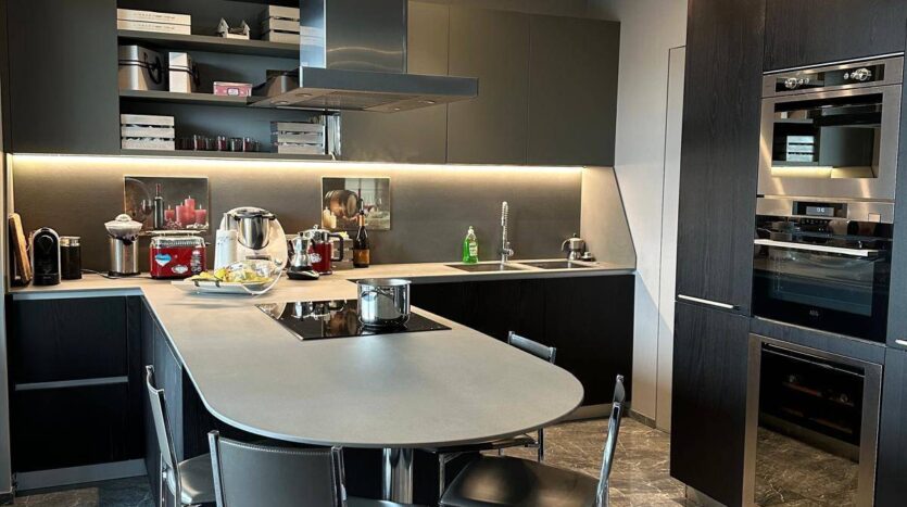 Appartamento (5+ locali) in vendita Aosta Zona collinare_7