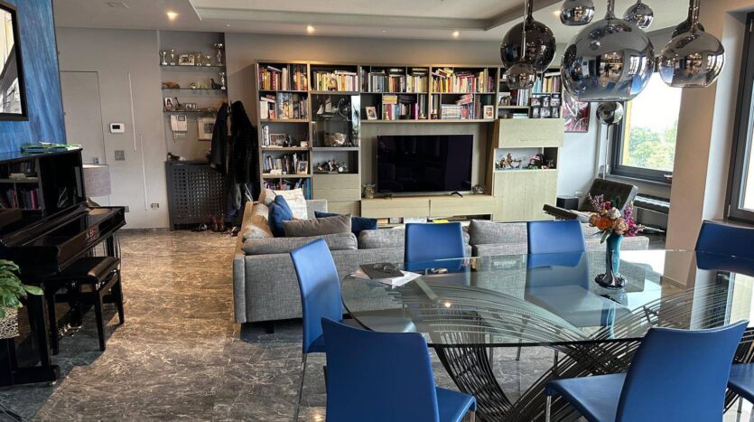 Appartamento (5+ locali) in vendita Aosta Zona collinare_2