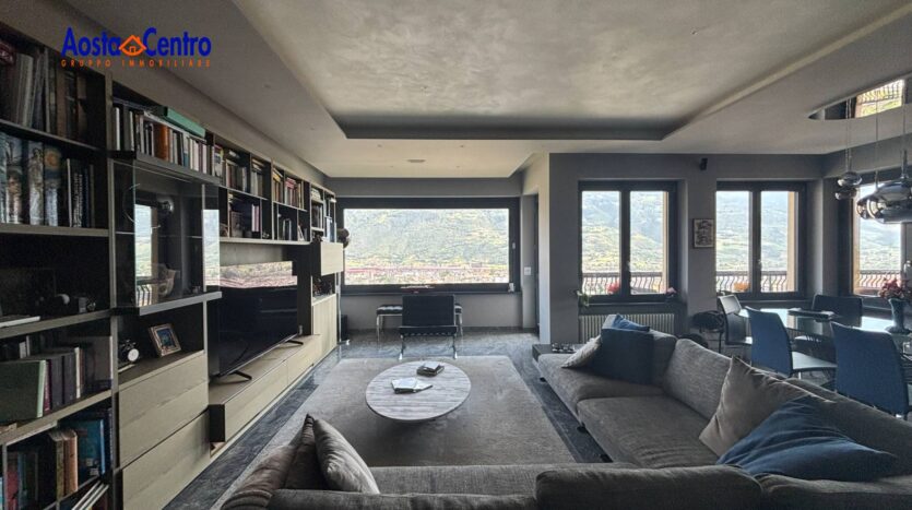 Appartamento (5+ locali) in vendita Aosta Zona collinare_3