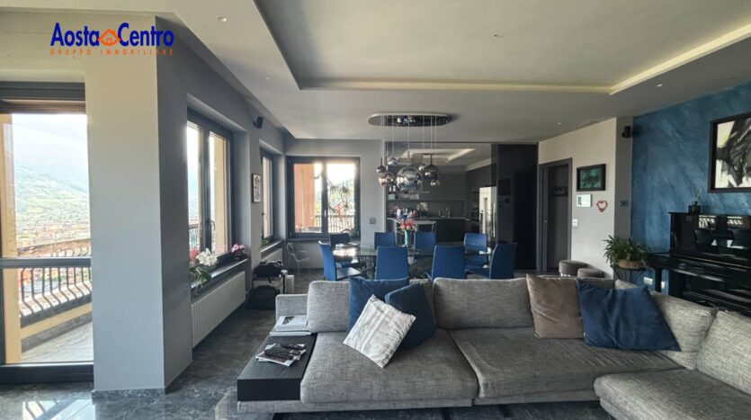 Appartamento (5+ locali) in vendita Aosta Zona collinare_4