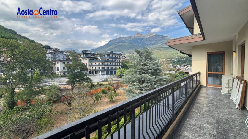 Appartamento (5+ locali) in vendita Aosta Zona collinare_13