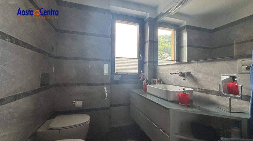 Appartamento (5+ locali) in vendita Aosta Zona collinare_14